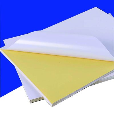 Opgeruimd enig polijst het document van de Oppervlaktea4 sticker voor printer